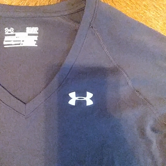 Under Armour long sleeve shirt - Picture 3 of 5
